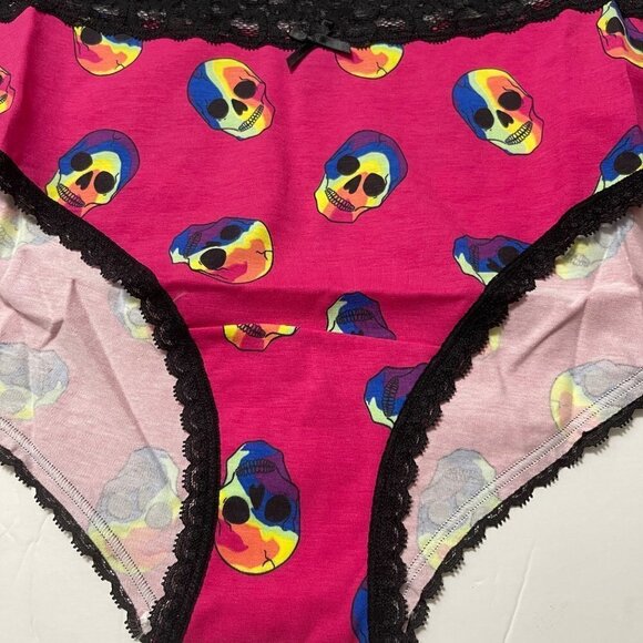 Torrid Womens NWT Pink Black Rainbow Skull Cotton Mid-Rise Cheeky Panty 4X - Picture 6 of 7